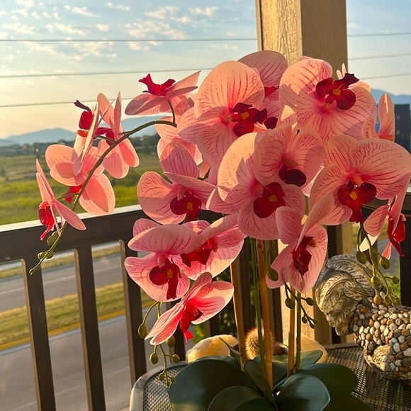 Large Faux Orchid Flower Plant. - Picture 3 of 12